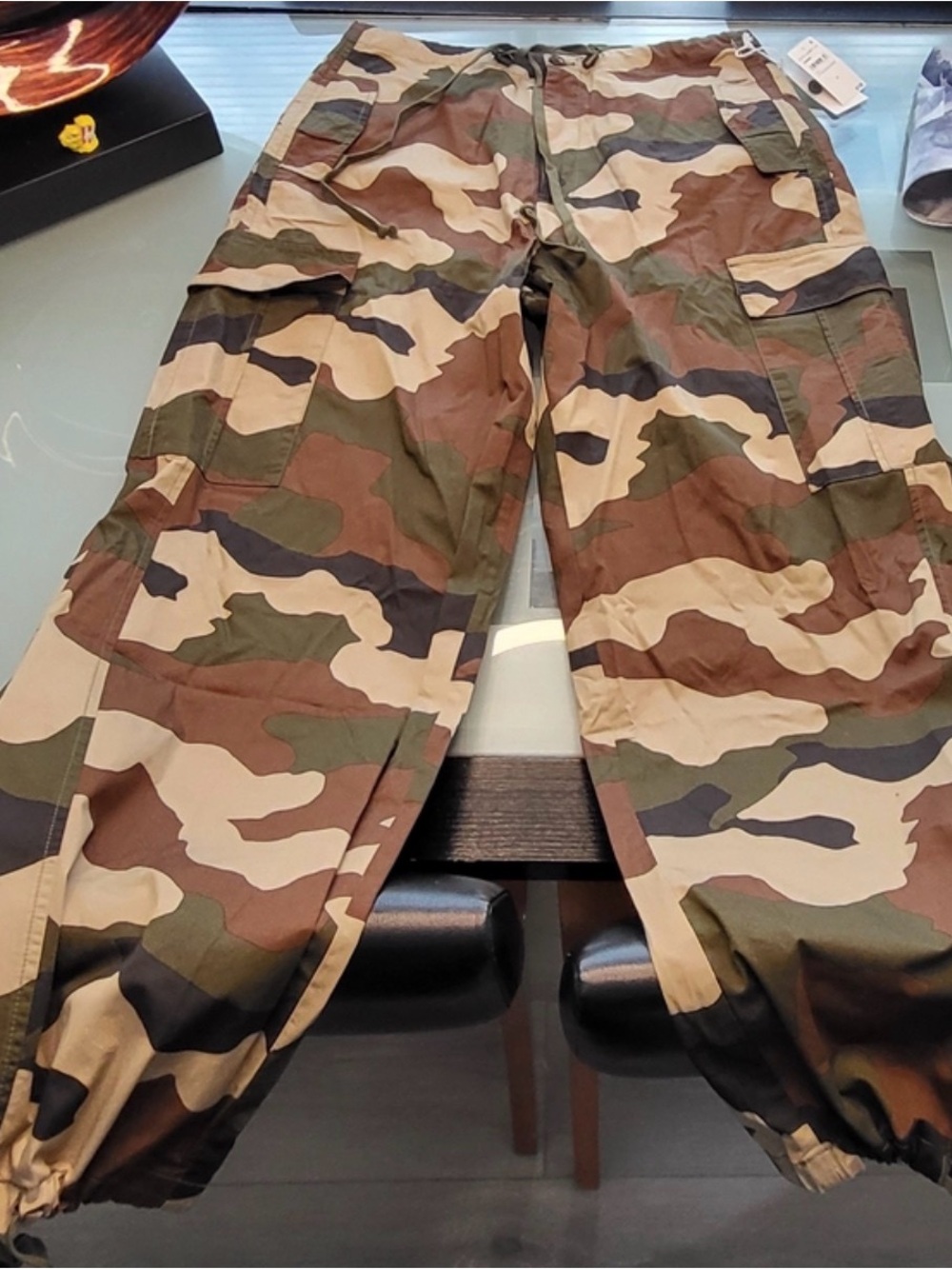 Good American Camouflage Cargo Joggers in Green Brown Tan - Picture 3 of 5